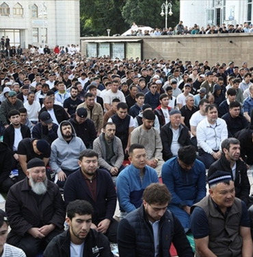 kazakistanda-kurban-bayrami-coskusu-ck1ArjQK.jpg
