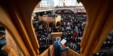 kurban-bayrami-namazi-coskusu-xSmif3zw.jpg