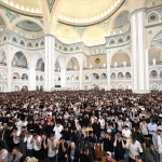 kurban-bayrami-namazi-mescitlerde-kutlandi-6ItU6SxL.jpg