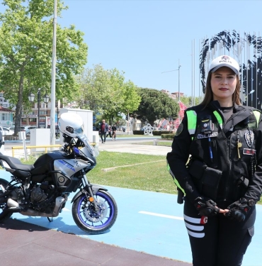 motorize-gruptaki-birinci-bayan-polis-gulsah-sahin-3XppfaZ7.jpg