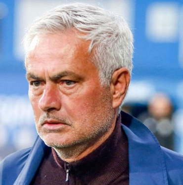 mourinhoyla-birlikte-o-da-geri-donuyor-80-milyon-euroluk-yildizla-mutabakat-tamam-X2yUCjsV.jpg