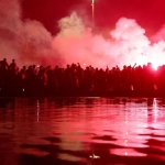 ortalik-yangin-yeri-psg-taraftari-koca-kenti-savas-alanina-dondurdu-WGNHirIV.jpg