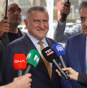 osman-askin-bak-ulkemizde-hicbir-sey-kapali-kalmasin-aciklansin-arastirilsin-Kdf6SmvD.jpg