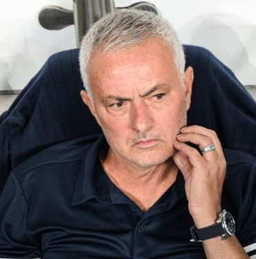 real-madride-imza-atmaya-hazirlanan-jose-mourinhoya-beklemedigi-bir-sok-xiXRtFPh.jpg
