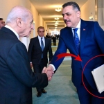 bahceli-gorusmesinde-bakan-ciftcinin-elindeki-dosyanin-sirri-cozuldu-DwWMHXKx.jpg