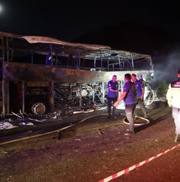 denizlide-otobus-kazasi-8-meyyit-33-yarali-DRfCjDV6.jpg