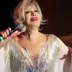 emel-sayinin-hastaligi-nedir-sihhat-durumu-nasil-emel-sayin-konserlerini-neden-iptal-etti-QRhy4QW1.jpg
