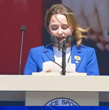 herkes-ismini-aratiyor-kursuye-cikip-aziz-yildirima-agzina-geleni-saydi-H8sWdci8.jpg