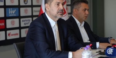 istek-percinden-cok-konusulacak-kelamlar-gsaraylilar-dalga-gecer-uzere-19-lira-bagis-yapti-vKr5343N.jpg