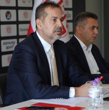 istek-percinden-cok-konusulacak-kelamlar-gsaraylilar-dalga-gecer-uzere-19-lira-bagis-yapti-vKr5343N.jpg