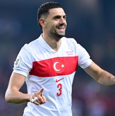 mutabakata-varildi-merih-demiral-adim-adim-fenerbahceye-sYDH3VUU.jpg