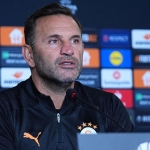 okan-buruk-gozlerinin-yasina-bakmadi-galatasarayda-tam-4-ayrilik-lCfIH9tn.jpg