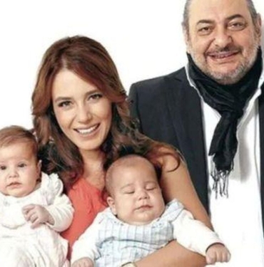 reha-muhtar-evli-miydi-esi-kim-reha-muhtar-kac-kez-evlendi-kimlerle-evlendi-nilufer-gulsen-ve-deniz-ugur-ile-evlendi-mi-TiZLaOxd.jpg