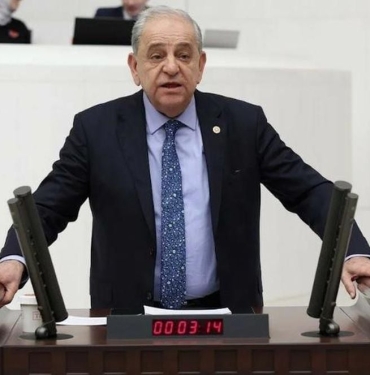 rifat-nalbantoglu-kimdir-nereli-chp-milletvekili-rifat-nalbantoglunun-hayati-sz8yFv8Y.jpg