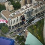 varsovada-gokdelenler-ortasinda-500-metre-slackline-rekoru-XI4KgyH8.jpg